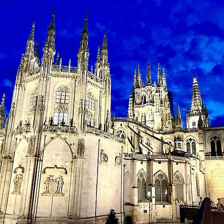 El Capricho De Claudia_ Apartamentos Burgos Catedral ภายนอก รูปภาพ