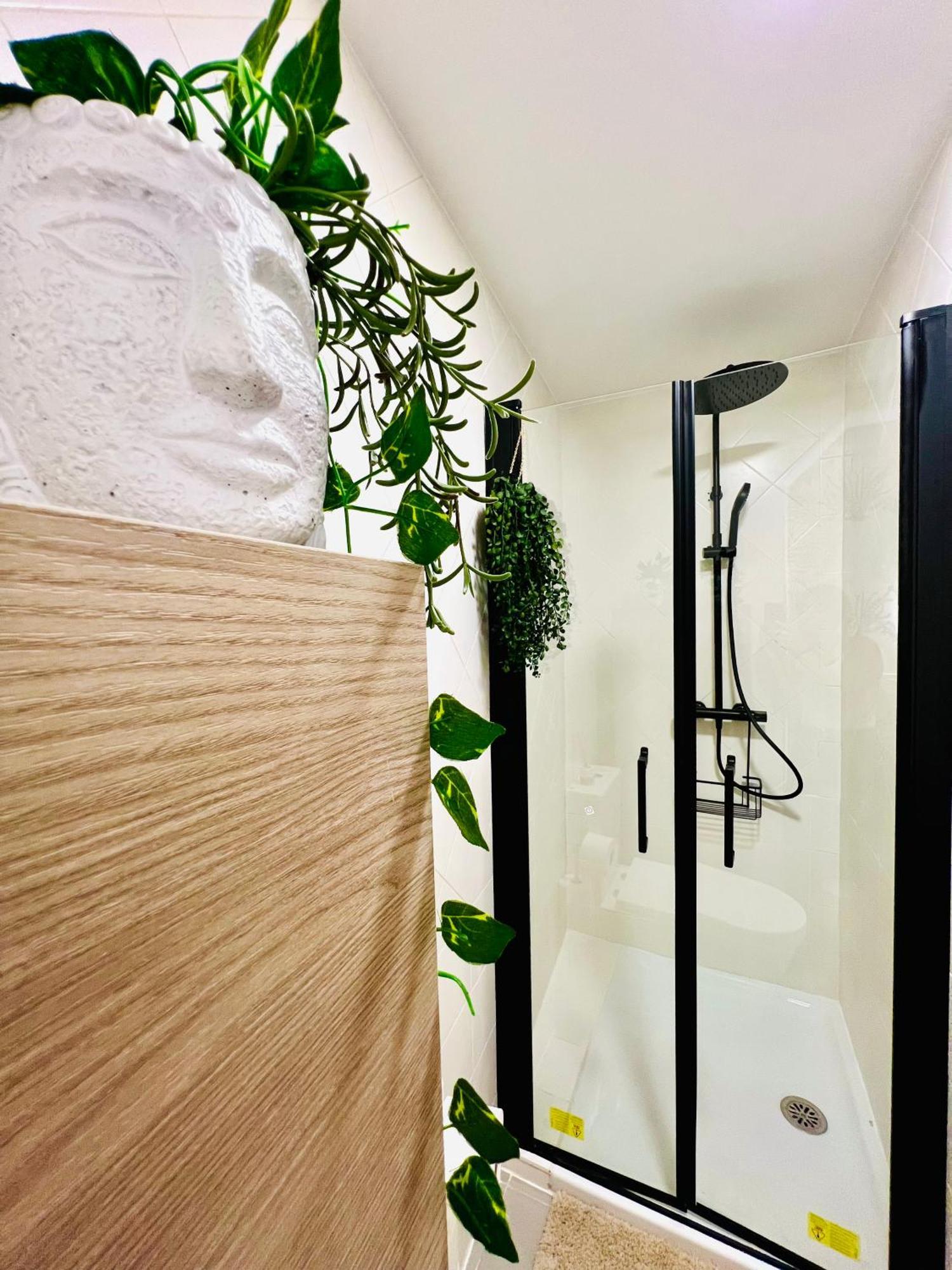 El Capricho De Claudia_ Apartamentos Burgos Catedral ภายนอก รูปภาพ